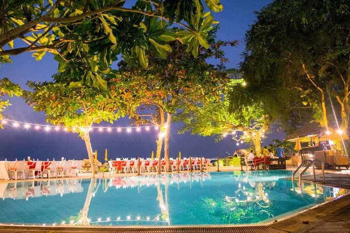 На Чом Тхиан: Sunset Village Beach Resort