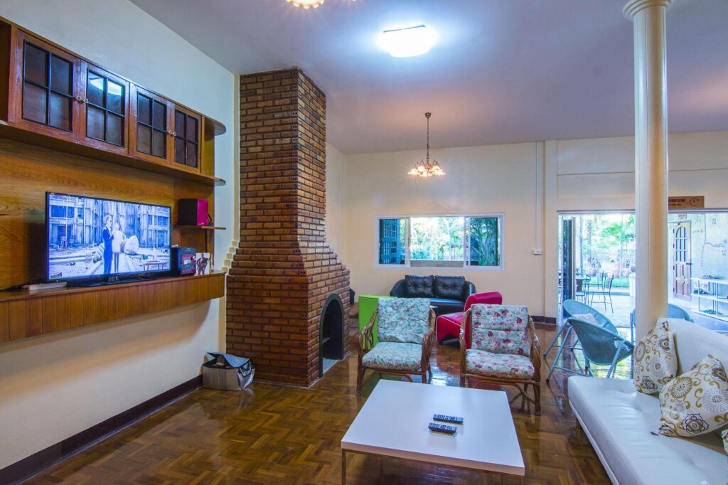 Маерим: Wanida Hostel