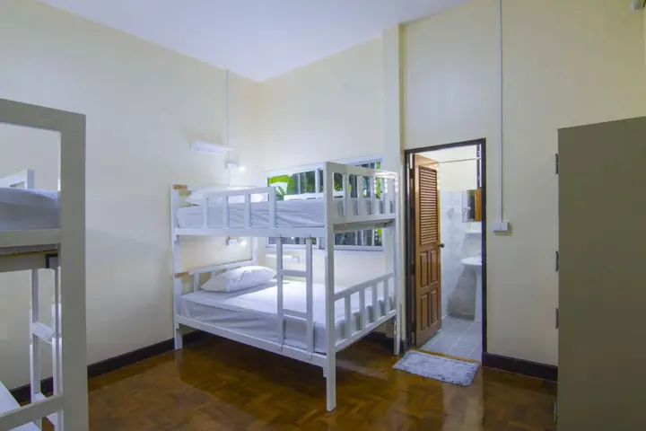 Маерим: Wanida Hostel
