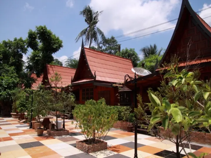 Пхра-Прадэнг: Phuengnang Homestay