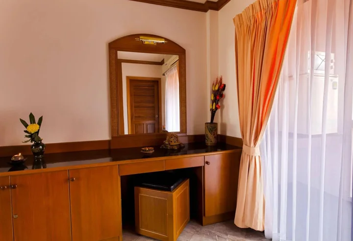 Пхукет: Royal Prince Residence