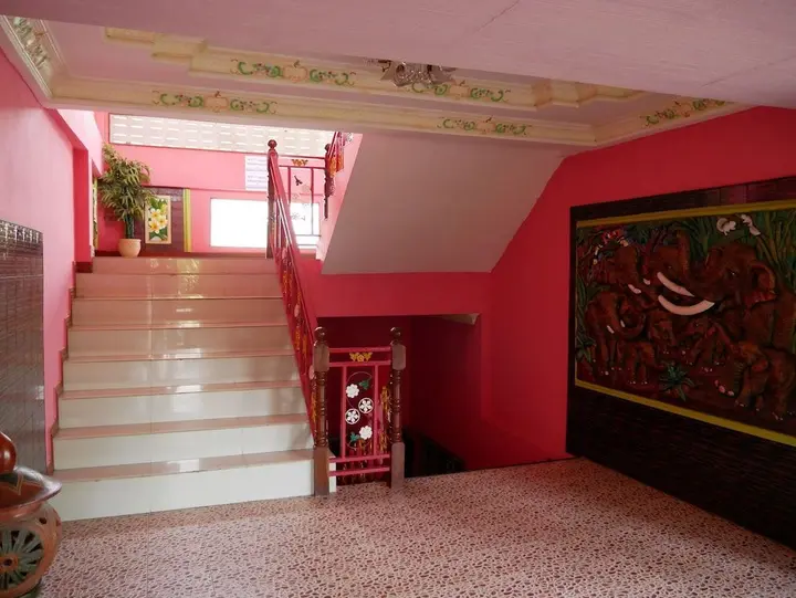 Нонгкхай: Hirun Grand Hotel