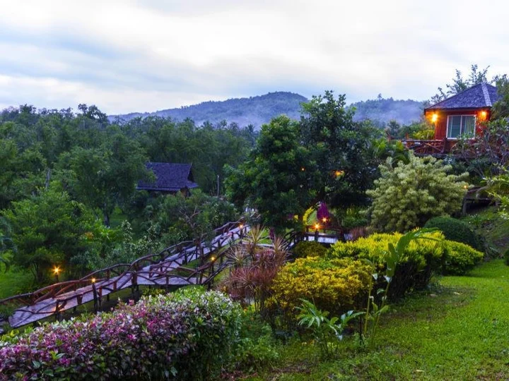 Мей-Сот: Mok Fah Sai Resort