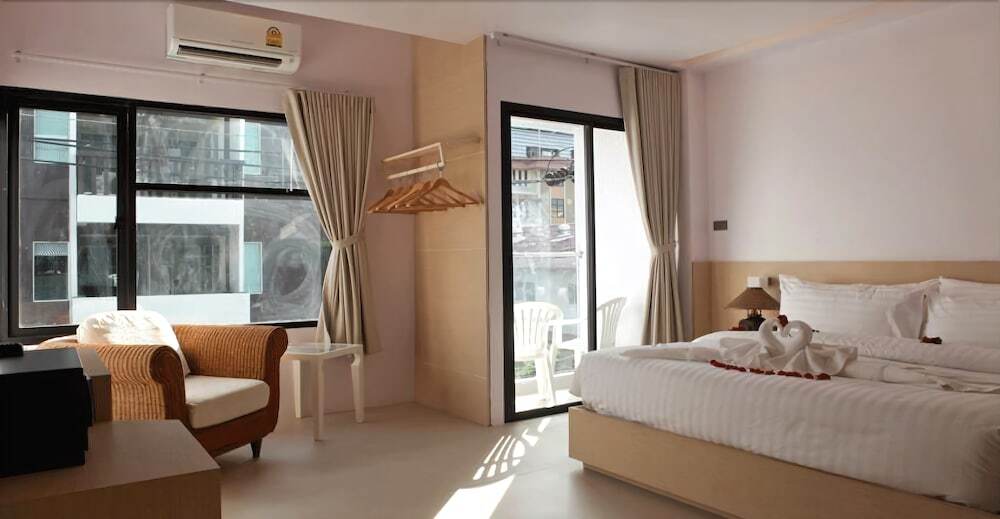 Кату: My Hotel Too