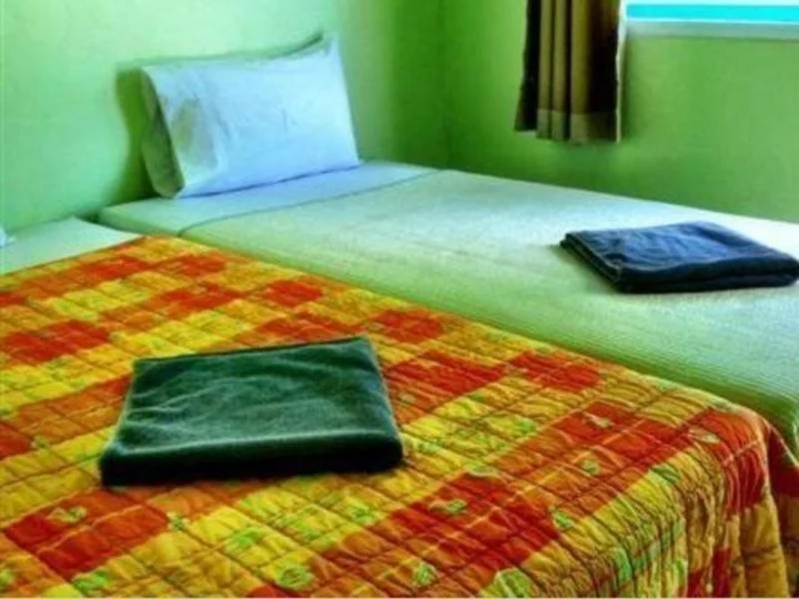 Пхи-Пхи-Дон: Apache Beach House