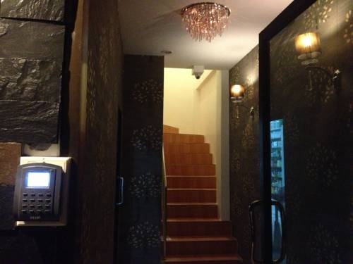 Кату: White Mansion