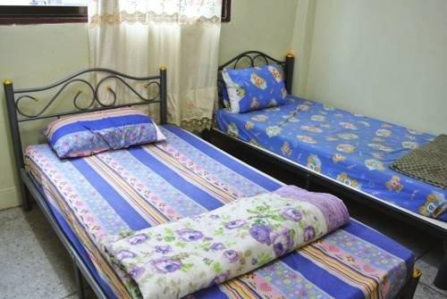 Бангкок: Q6 At 6 Hostel