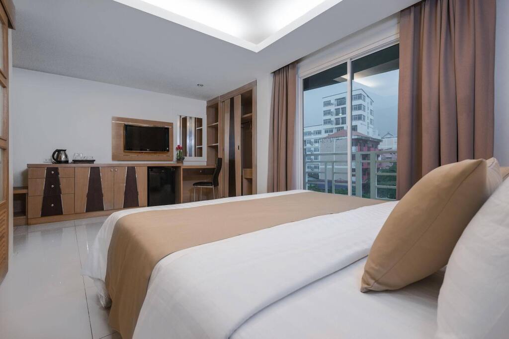 Кату: The Allano Phuket Hotel