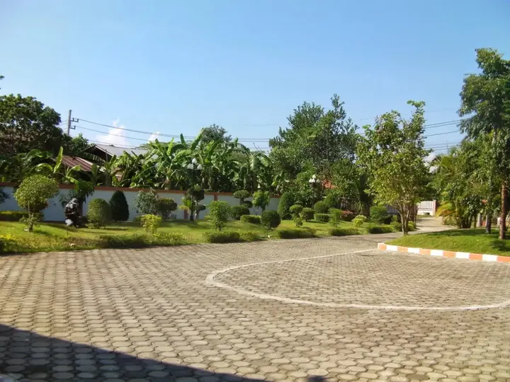 Мей-Сот: Suandarbporn Resort Mae Sot