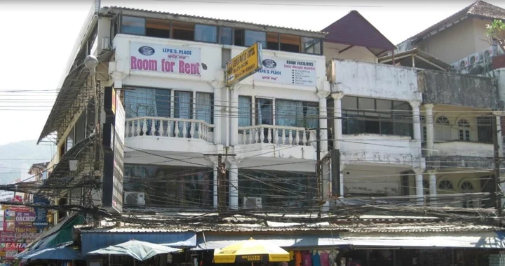 Кату: Lepas Place Hotel