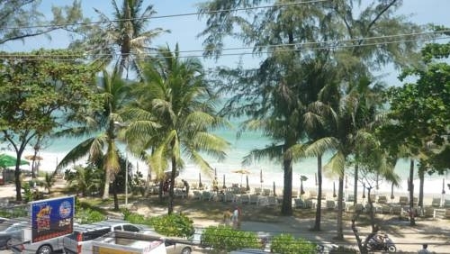 Кату: Lepas Place Hotel