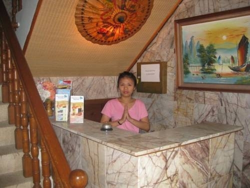 Кату: Lepas Place Hotel