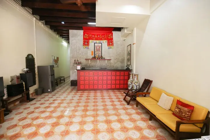 Муанг: Phuket Old Town Hostel