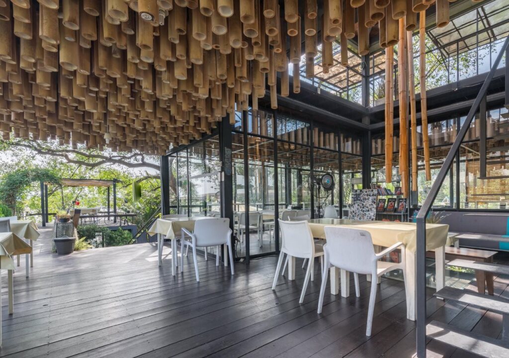 Пхра-Прадэнг: Bangkok Tree House