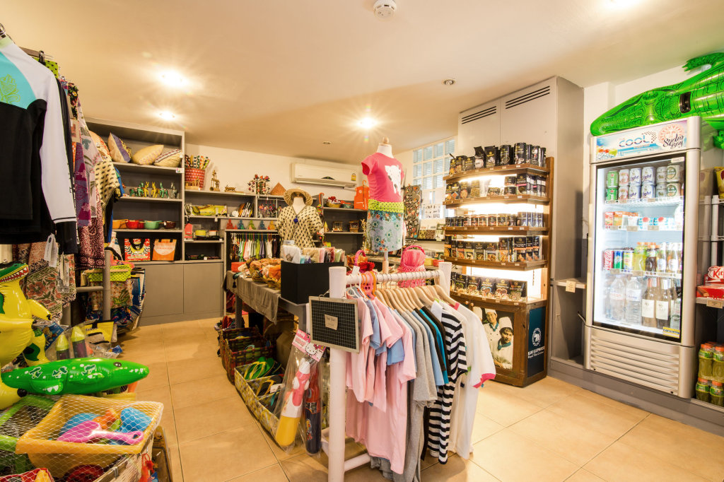 Dolphin Bay Beach Resort — фото 3
