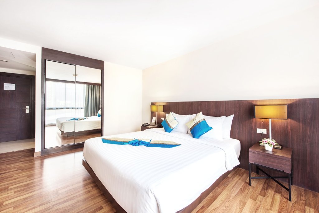 Нонтхабури: Отель Mida Hotel Ngamwongwan