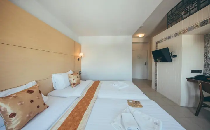 Муанг: Phuket Montre Resotel
