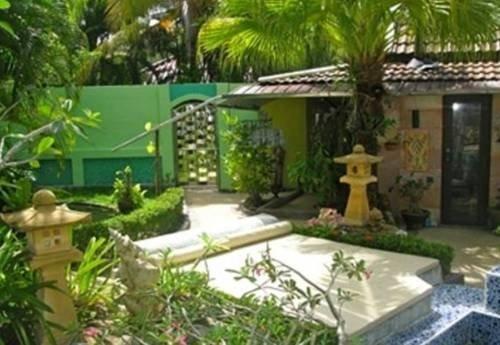 Тхаланг: Sunshine Villa Phuket