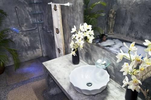 Тхаланг: Sunshine Villa Phuket