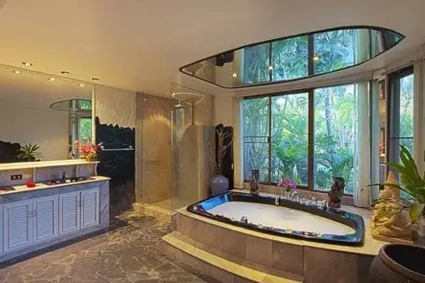 Тхаланг: Sunshine Villa Phuket