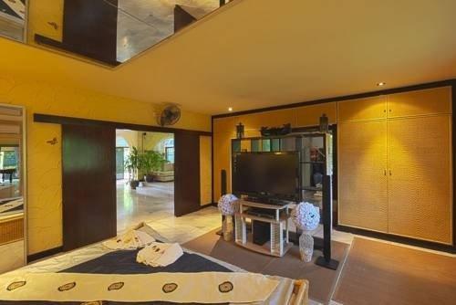 Тхаланг: Sunshine Villa Phuket