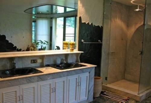 Тхаланг: Sunshine Villa Phuket