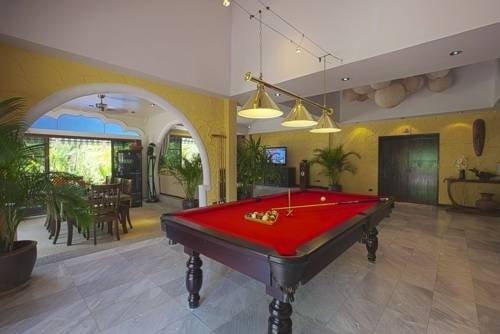 Тхаланг: Sunshine Villa Phuket
