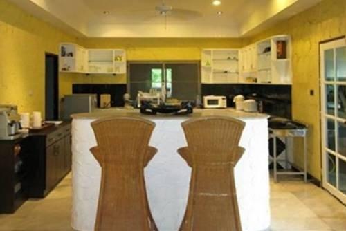 Тхаланг: Sunshine Villa Phuket