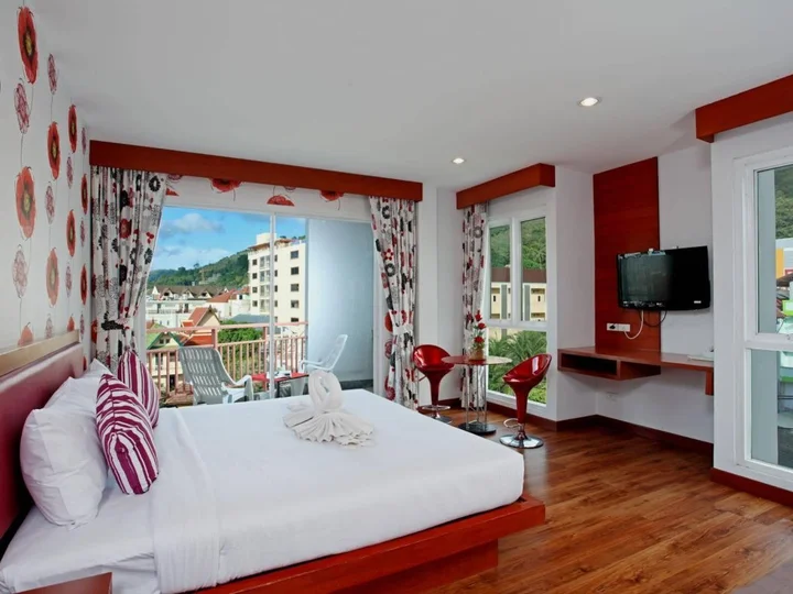 Кату: B-Bossa Patong Hotel