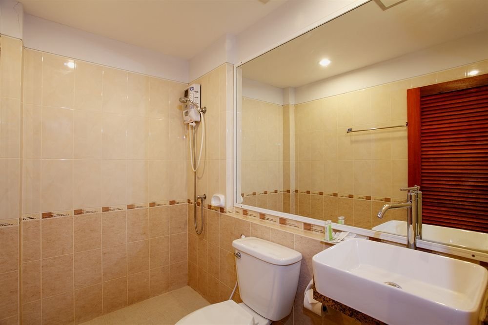 Кату: B-Bossa Patong Hotel