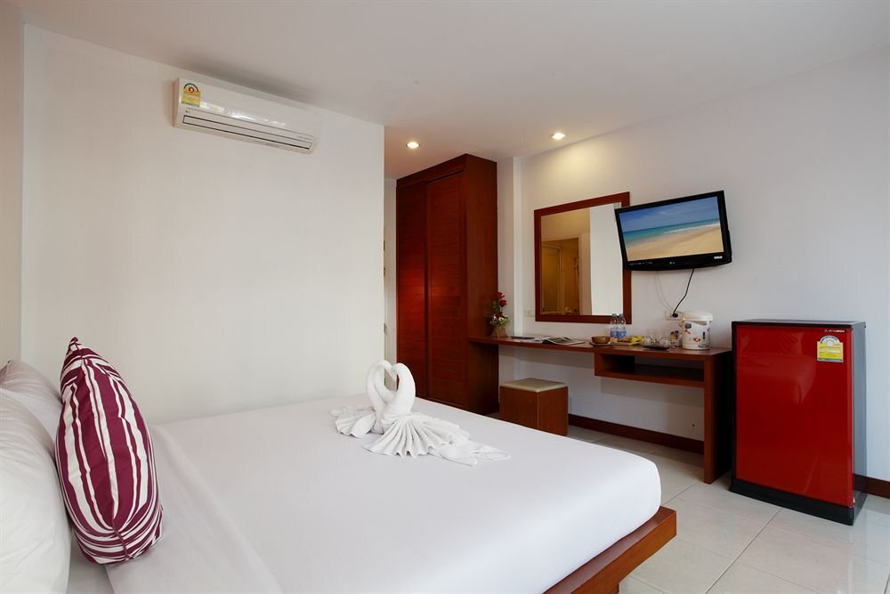 Кату: B-Bossa Patong Hotel