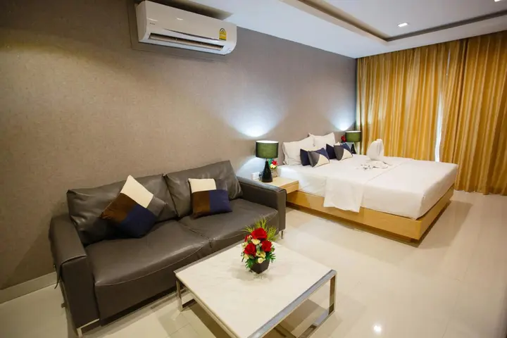 Кату: Platinum Hotel