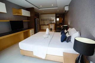 Кату: Platinum Hotel