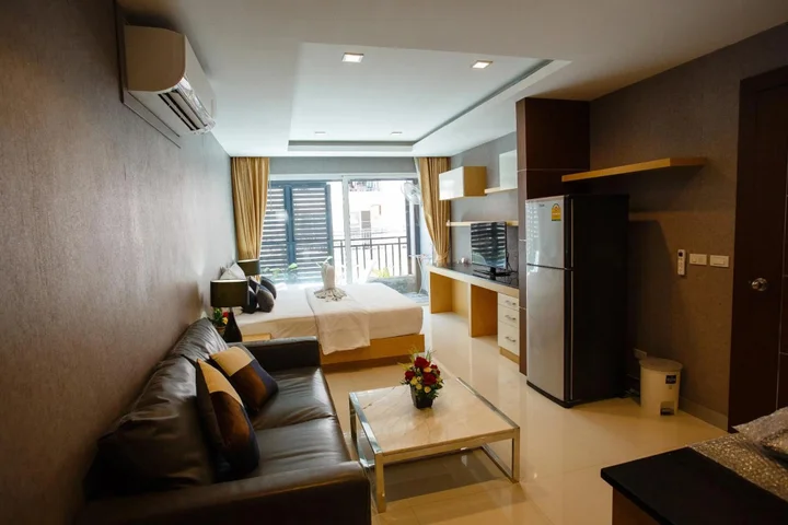 Кату: Platinum Hotel