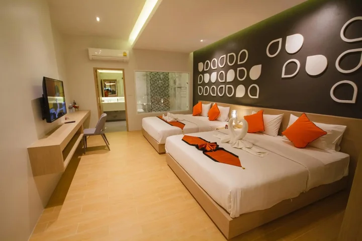 Кату: Platinum Hotel