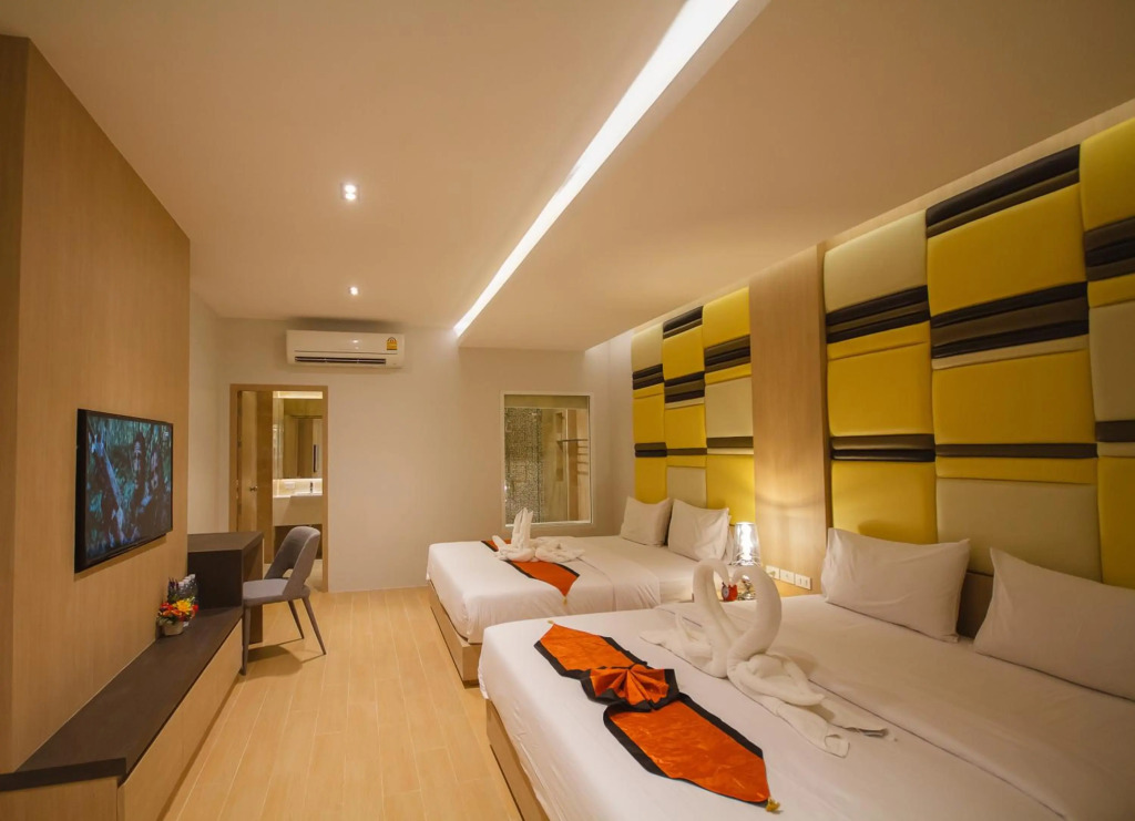Кату: Platinum Hotel