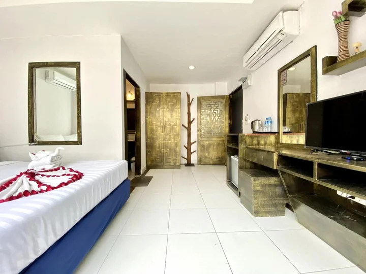 Кату: 2C Phuket Hotel