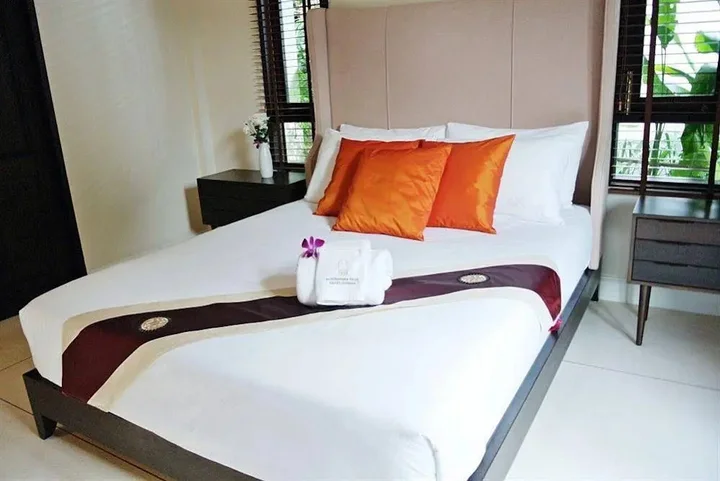 Муанг: Phuket Ratchamaka Pool Villa