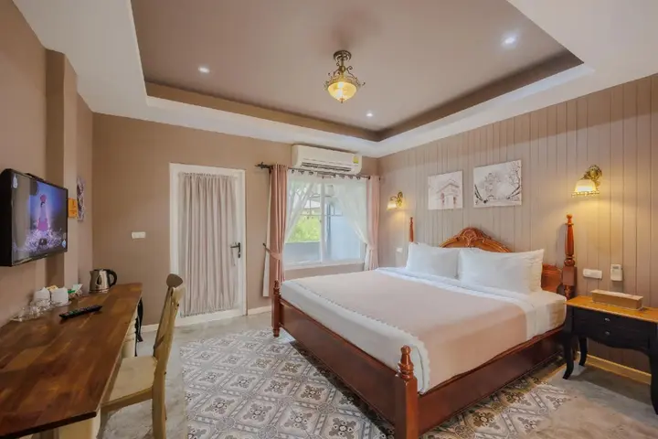 Пхукет: Perennial Resort