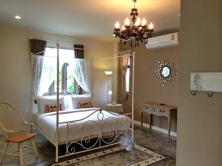 Пхукет: Perennial Resort