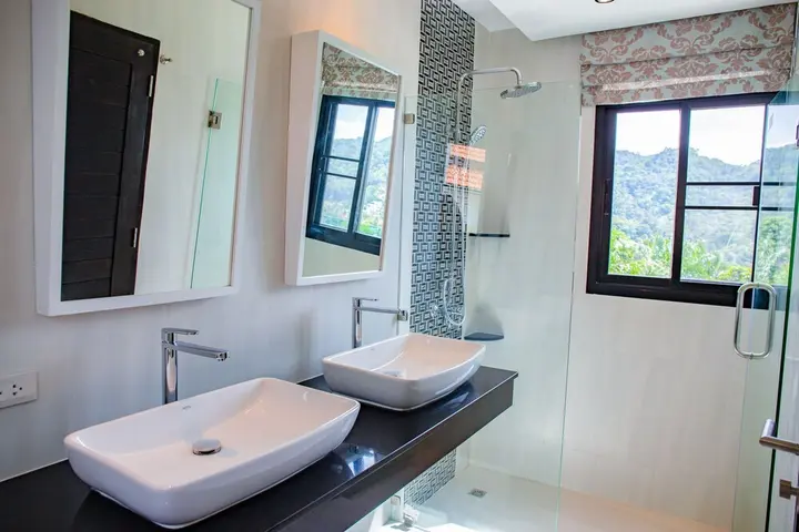 Кату: Baan Chom View Kamala