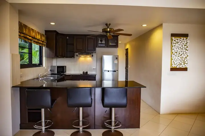 Кату: Baan Chom View Kamala