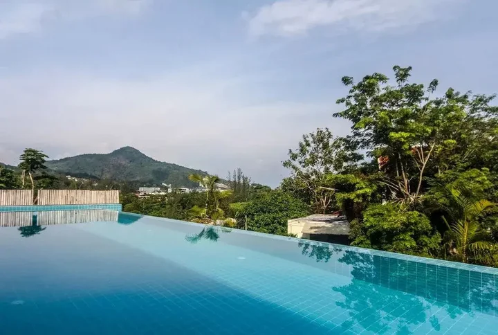 Кату: Baan Chom View Kamala