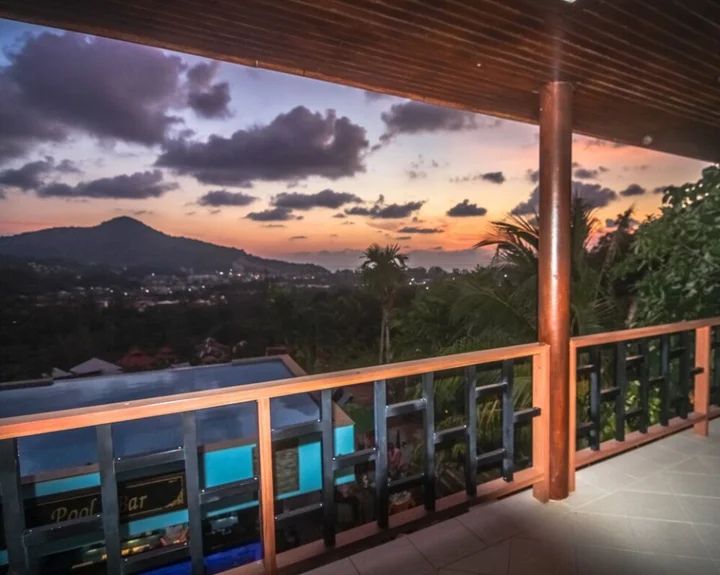 Кату: Baan Chom View Kamala