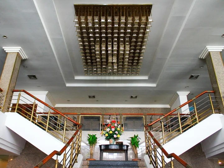 Муанг: Sinthavee Hotel