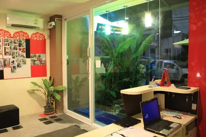 Муанг: Ananas Phuket Hostel