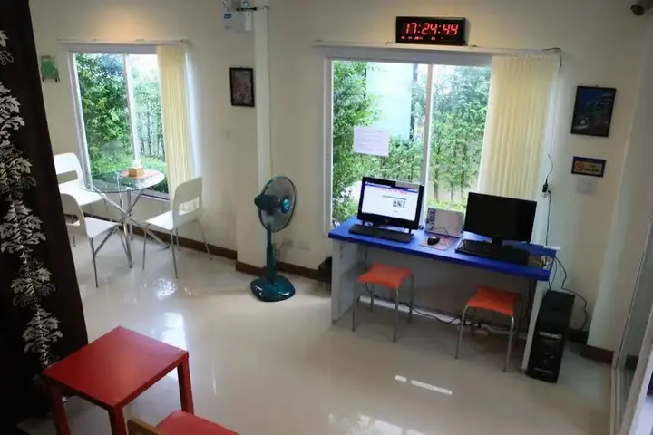 Муанг: Ananas Phuket Hostel