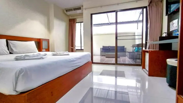 Кату: Lucky Patong Hotel