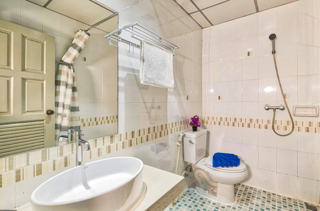 Кату: Lucky Patong Hotel