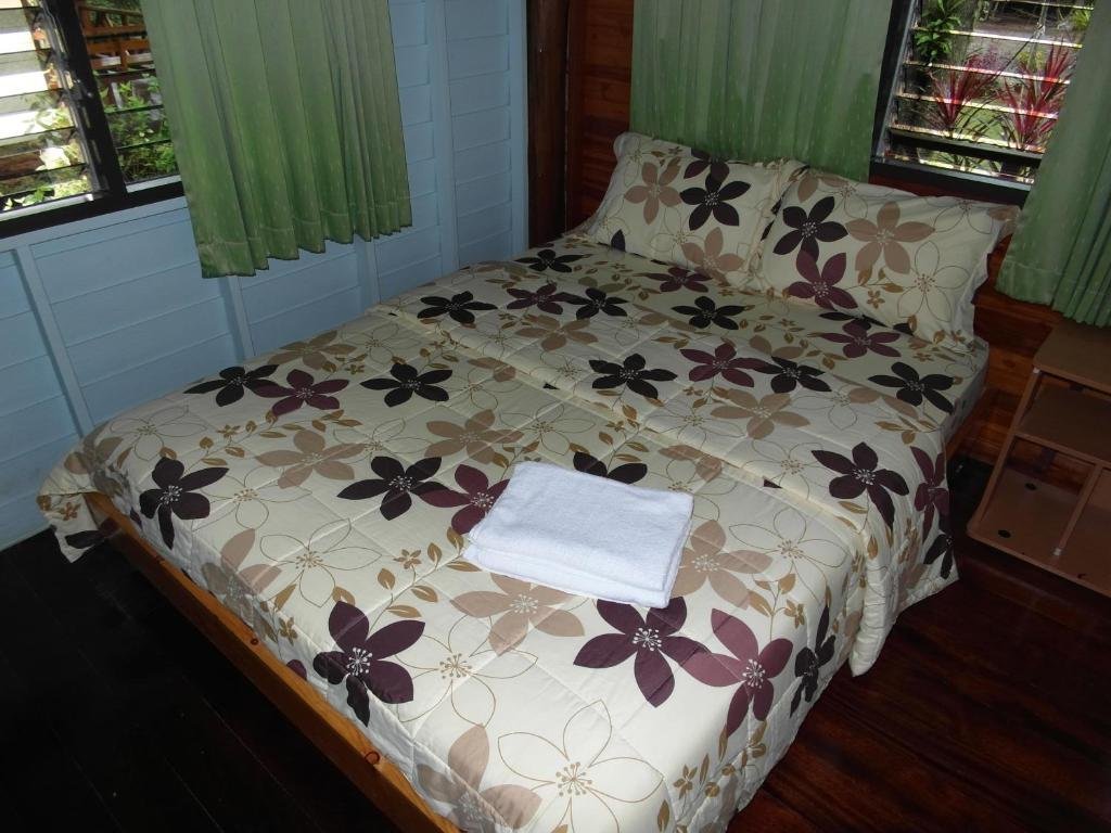 Сураттхани: Baan Tai Rom Yen Resort